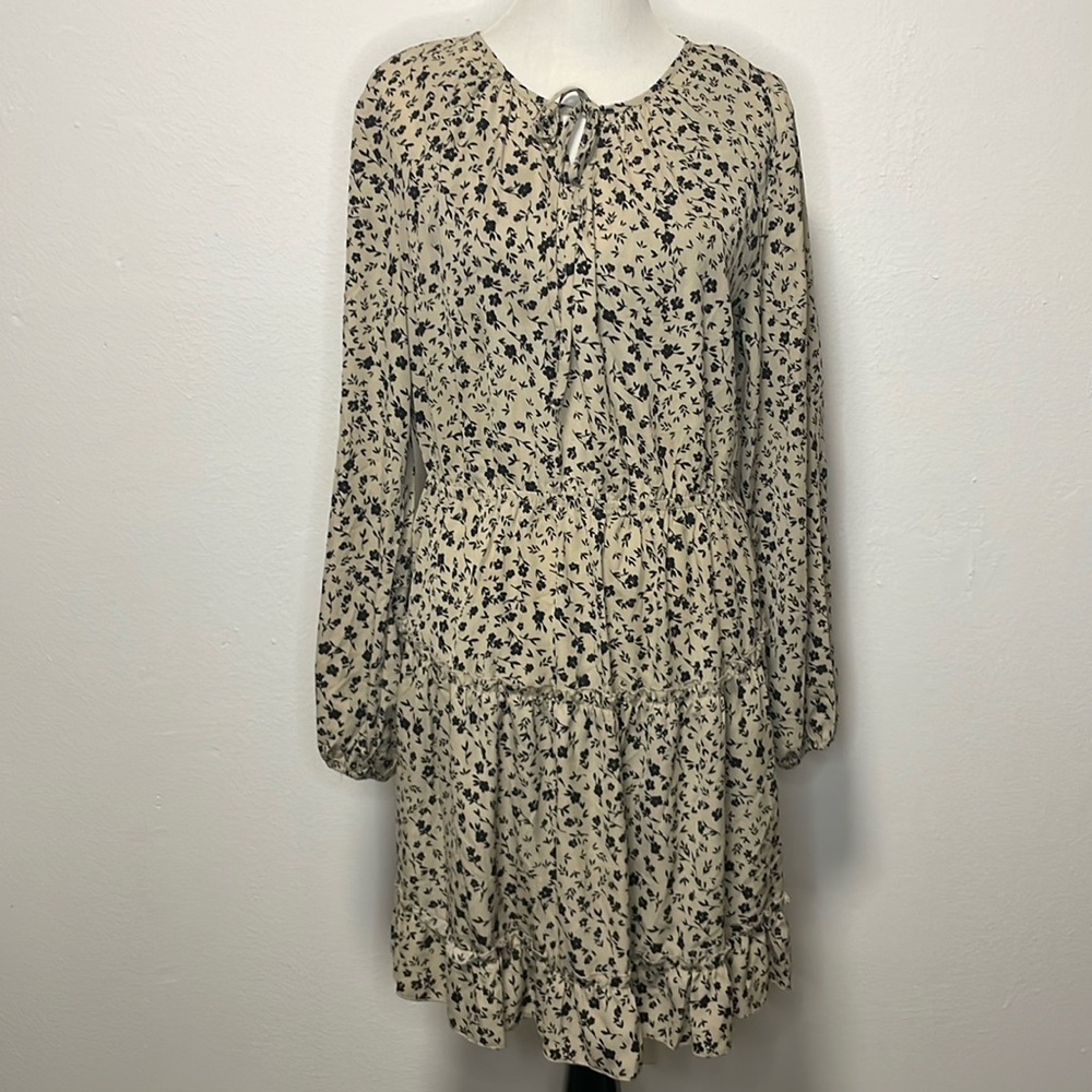 Chic Style Brand Women’s XL Blousy, Long Sleeved dress New Condition